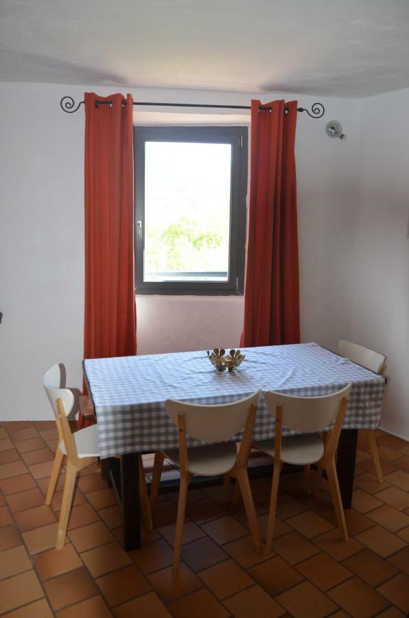Gite Figaret Saint-Julien-de-la-Nef Esterno foto
